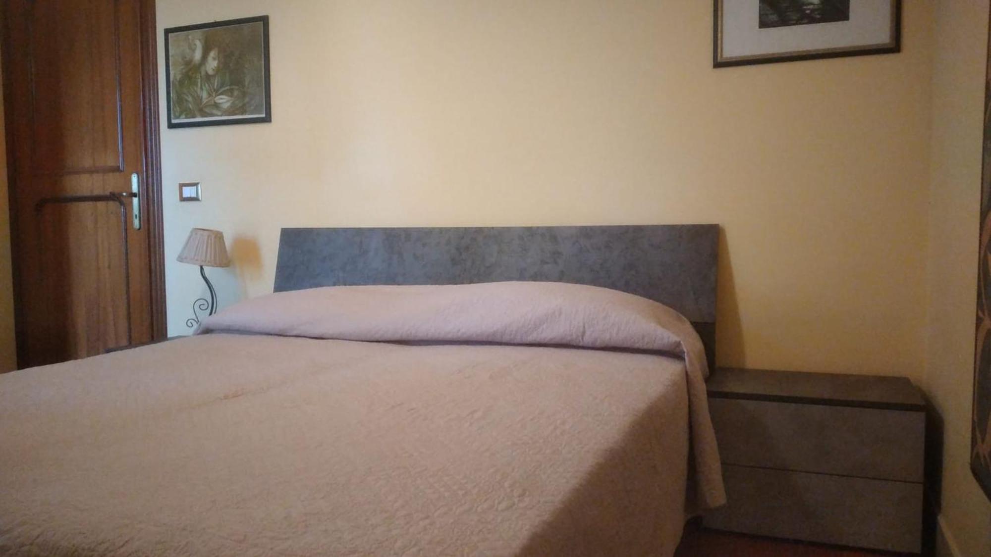 La Casa Degli Oleandri Hotel Rome Buitenkant foto